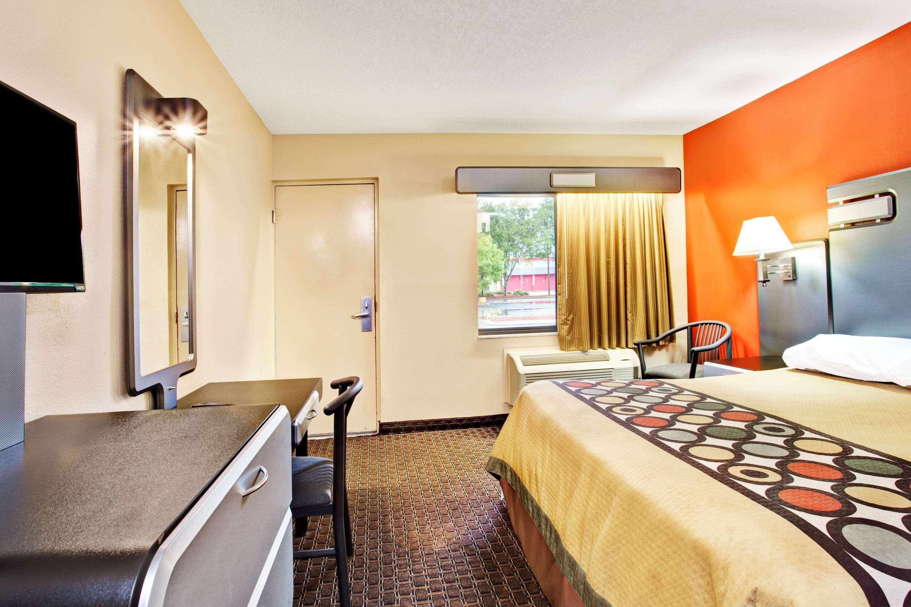 Super 8 By Wyndham Kissimmee/Maingate/Orlando Area Hotel Celebration Eksteriør billede