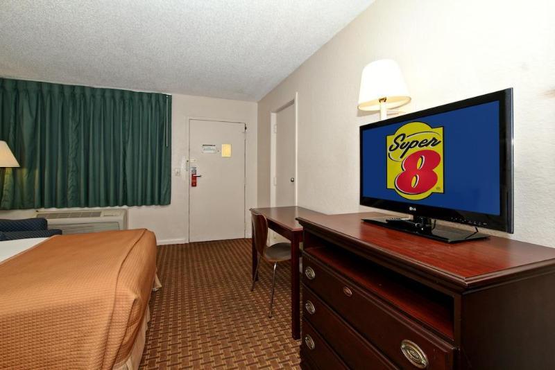 Super 8 By Wyndham Kissimmee/Maingate/Orlando Area Hotel Celebration Eksteriør billede