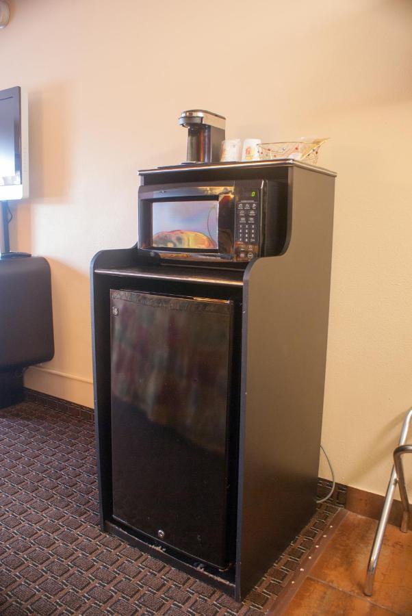 Super 8 By Wyndham Kissimmee/Maingate/Orlando Area Hotel Celebration Værelse billede