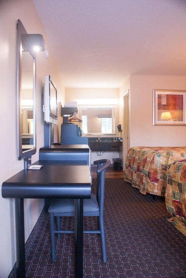 Super 8 By Wyndham Kissimmee/Maingate/Orlando Area Hotel Celebration Værelse billede